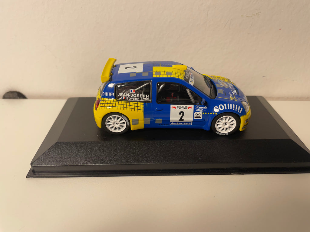 Renault Clio S1600 bleue et jaune numéro 2 - rallye d'Antibes 2004