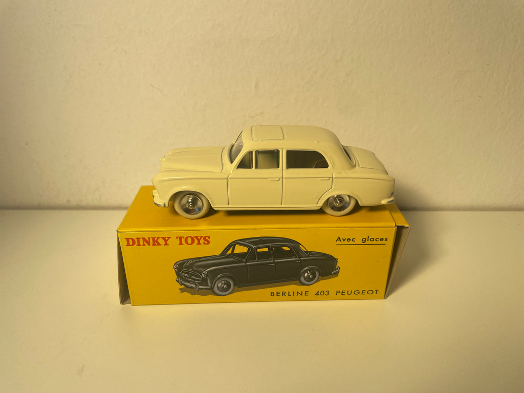 Peugeot 403 berline beżowo/jasno brązowy? Dinky-Toys (wydania Atlas) - N°24B