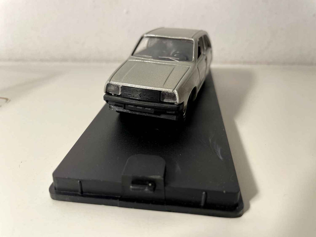 Renault 14 szara z 1976 roku - VEREM referencja 444