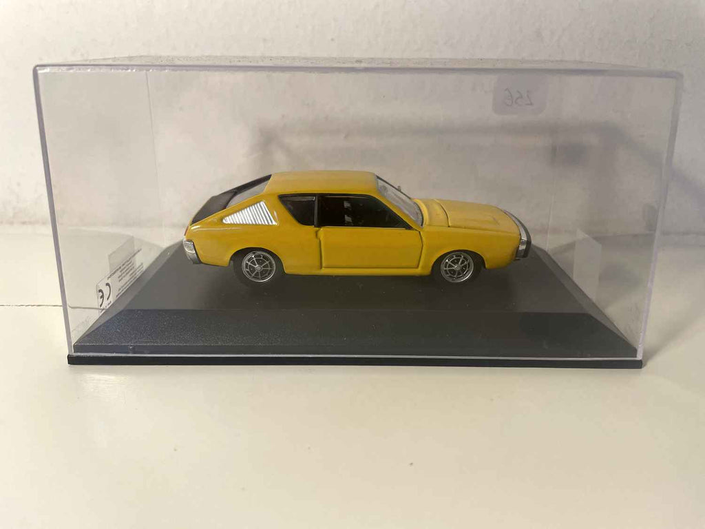 Renault 17 TS pomarańczowo-żółta z 1971 roku