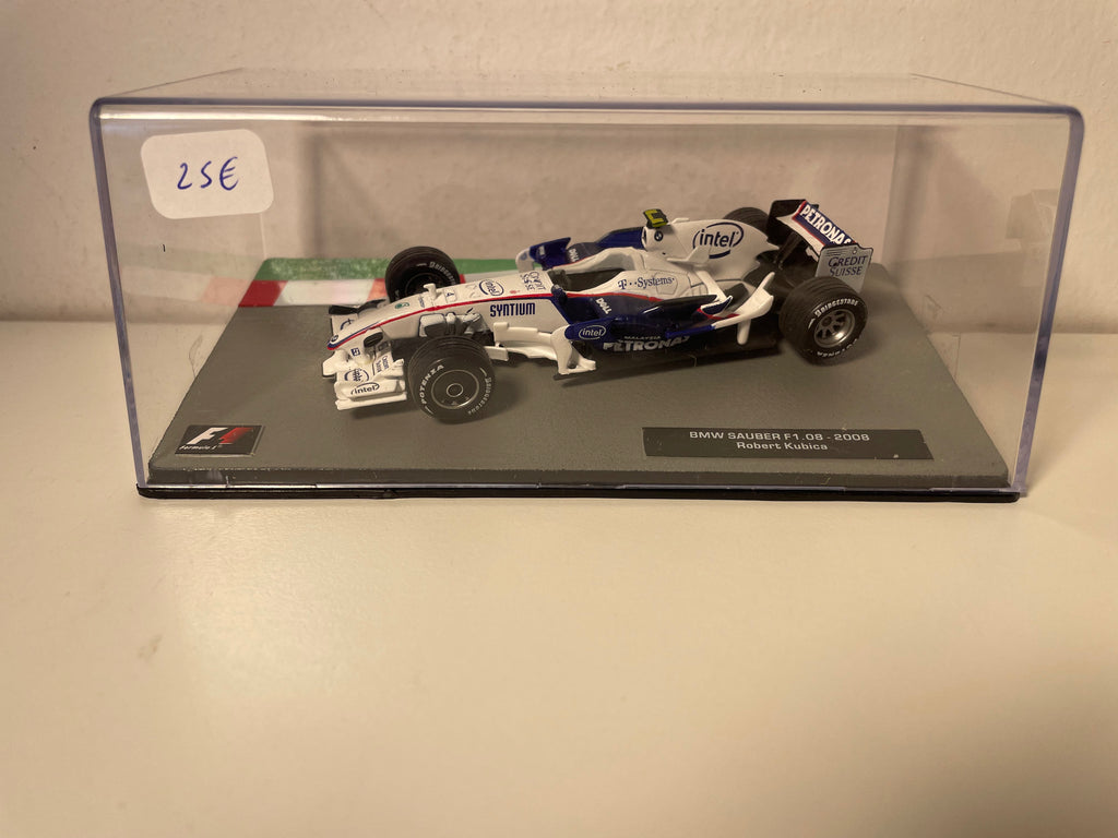 BMW Sauber F1.08 blanche et bleue numéro 4 de 2008 - Formule 1 (Robert Kubica)