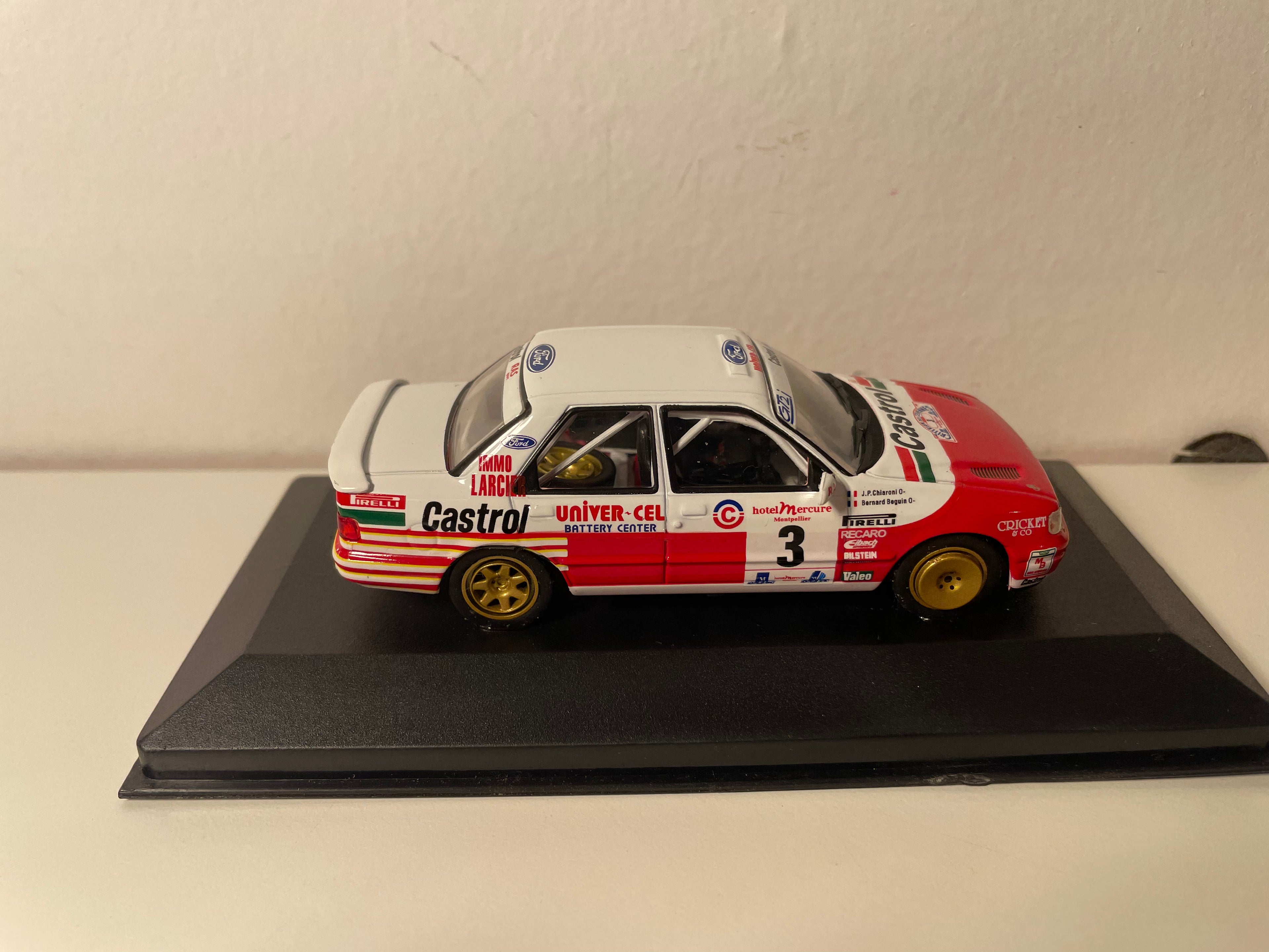 Ford Sierra Cosworth 4x4 red and white number 3 - Criterium des Cévennes 1992