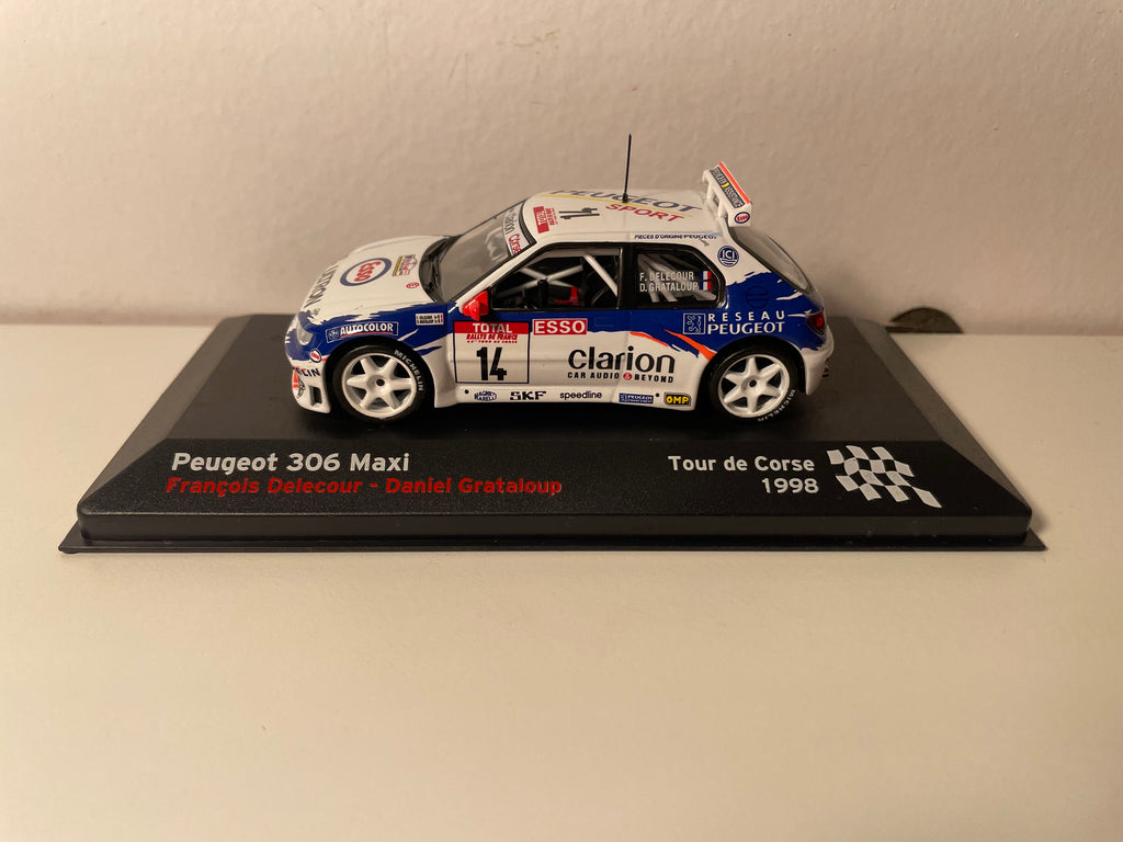Peugeot 306 Maxi blanche et bleue numéro 14 - tour de Corse de 1998