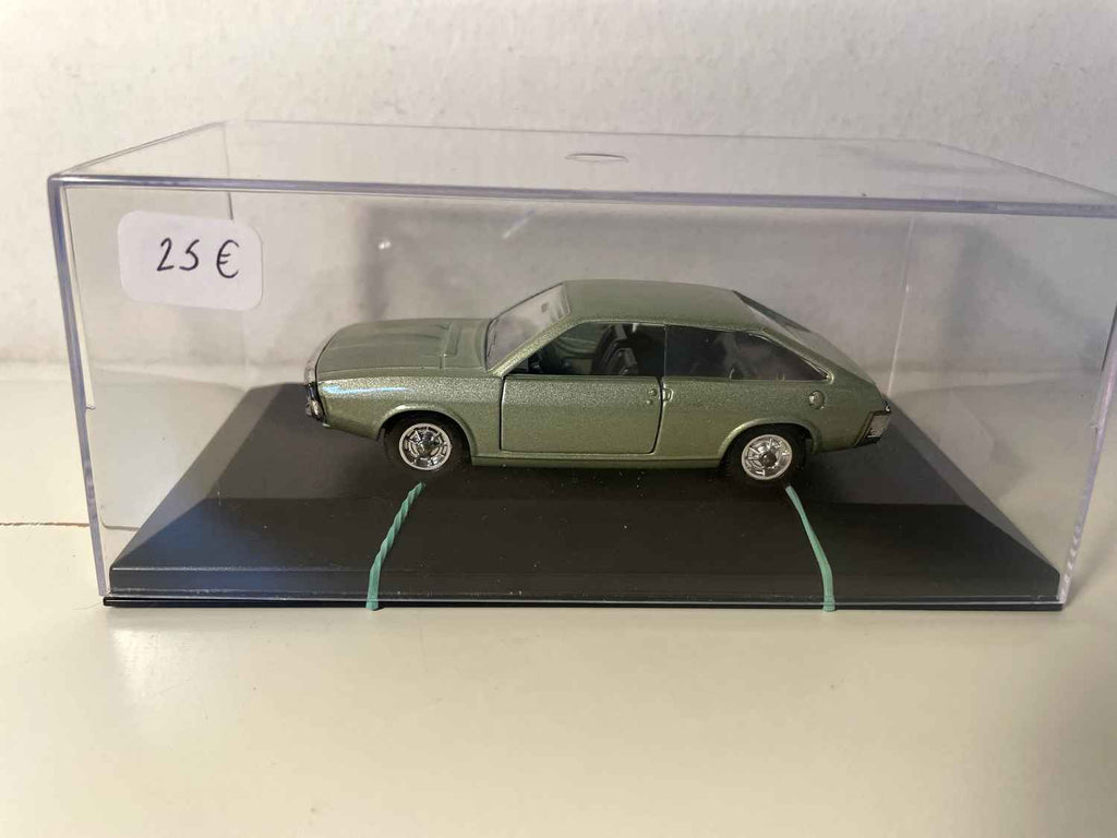 Renault 15 verte - VEREM