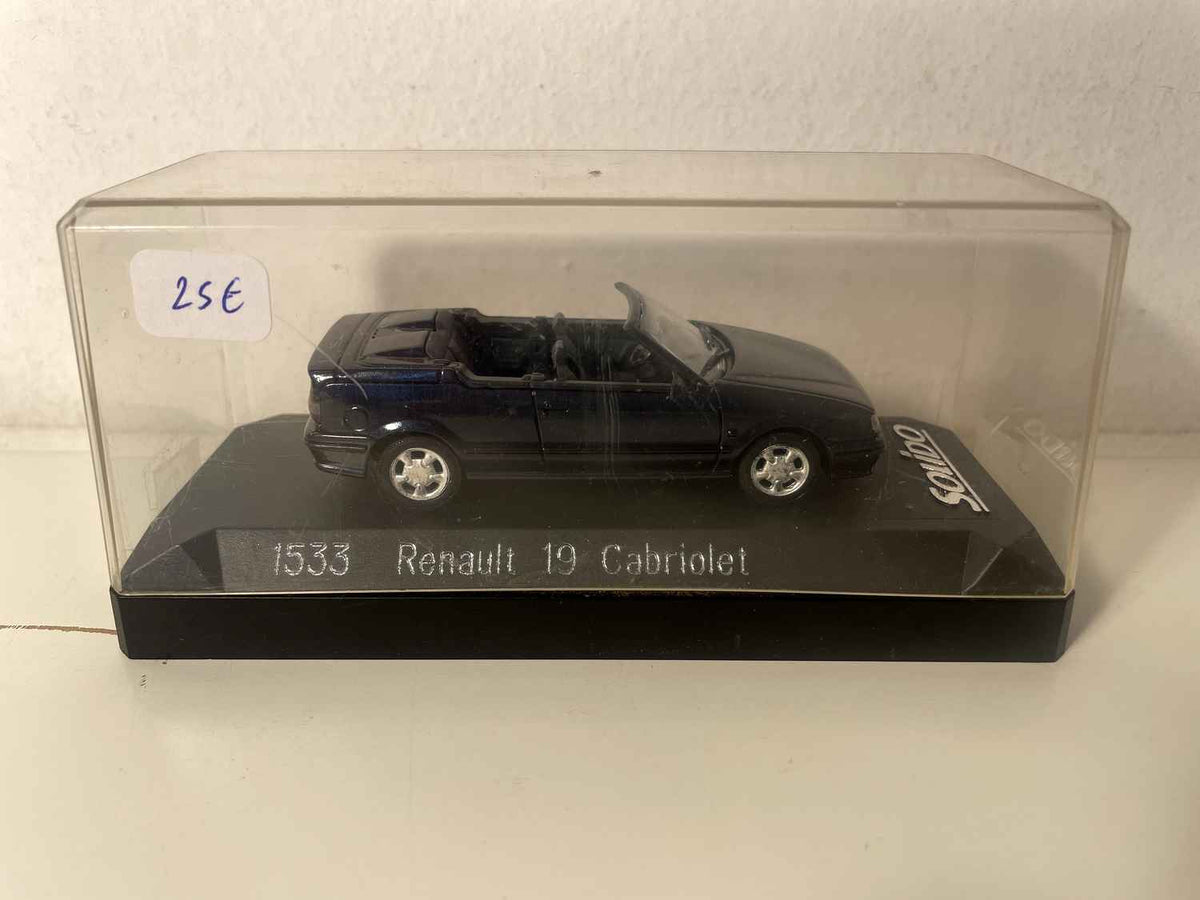 Renault 19 cabriolet déif blo (Solido Referenz 1533)
