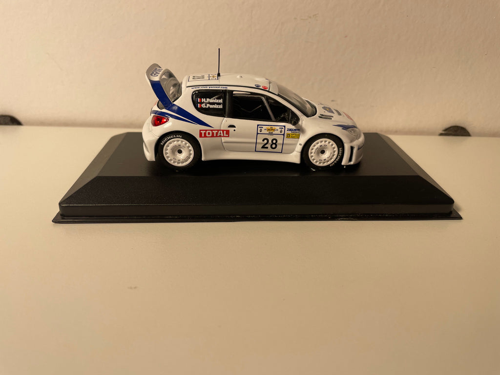 Peugeot 206 WRC biała numer 28 - Rallye Acropolis 2001