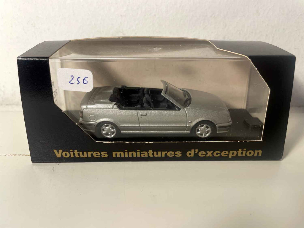 Renault 19 cabriolet gris (Kollektioun vun aussergewéinlechen Miniaturewëllzuchungen Réf. V 568)
