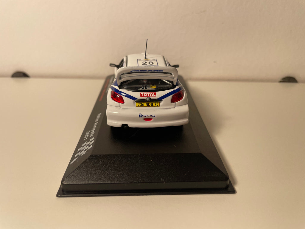 Peugeot 206 WRC biała numer 28 - Rallye Acropolis 2001