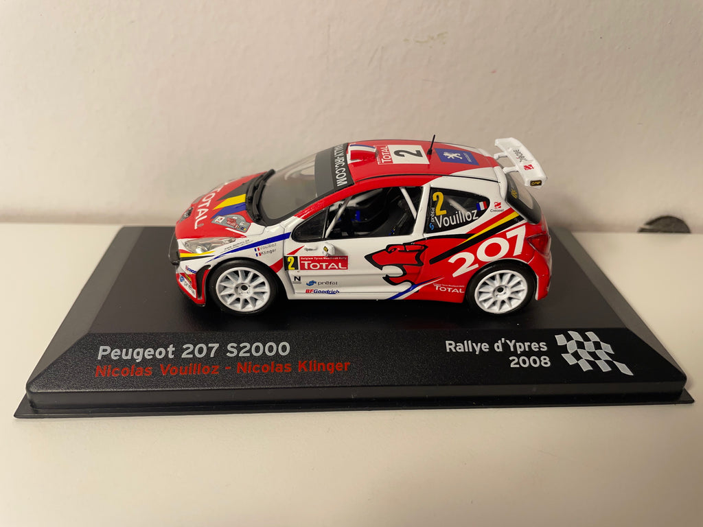 Peugeot 207 S2000 weiß und rot Nummer 2 - Ypres Rally 2008