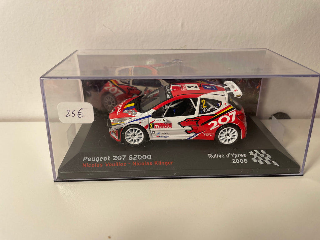 Peugeot 207 S2000 weiß und rot Nummer 2 - Ypres Rally 2008