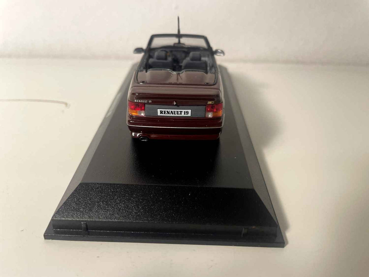 Renault 19 cabriolet bordeaux - NOREV