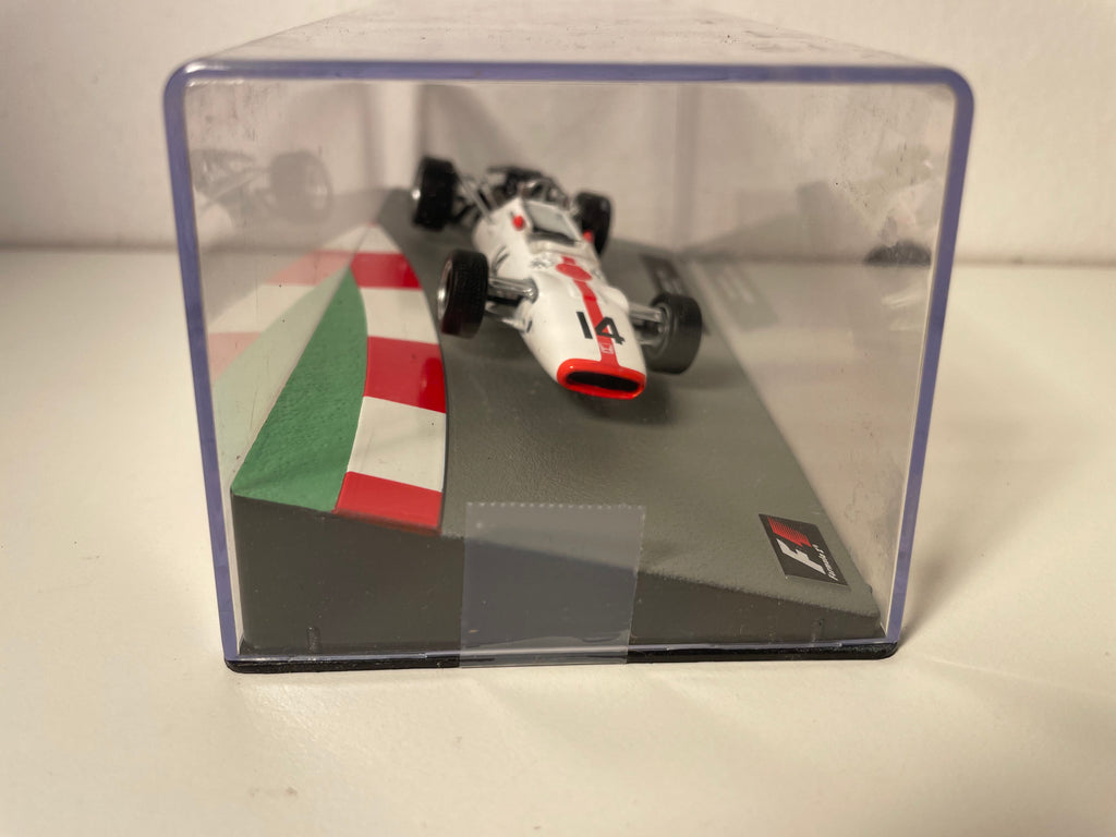 Honda RA300 wäiss a rout Nummer 14 vu 1967 - Formel 1