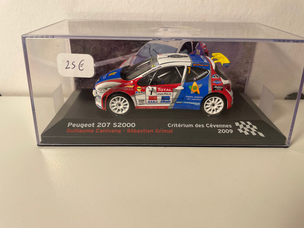 Peugeot 207 S2000 bleue, blanche et rouge numéro 7 - critérium des Cévennes 2009