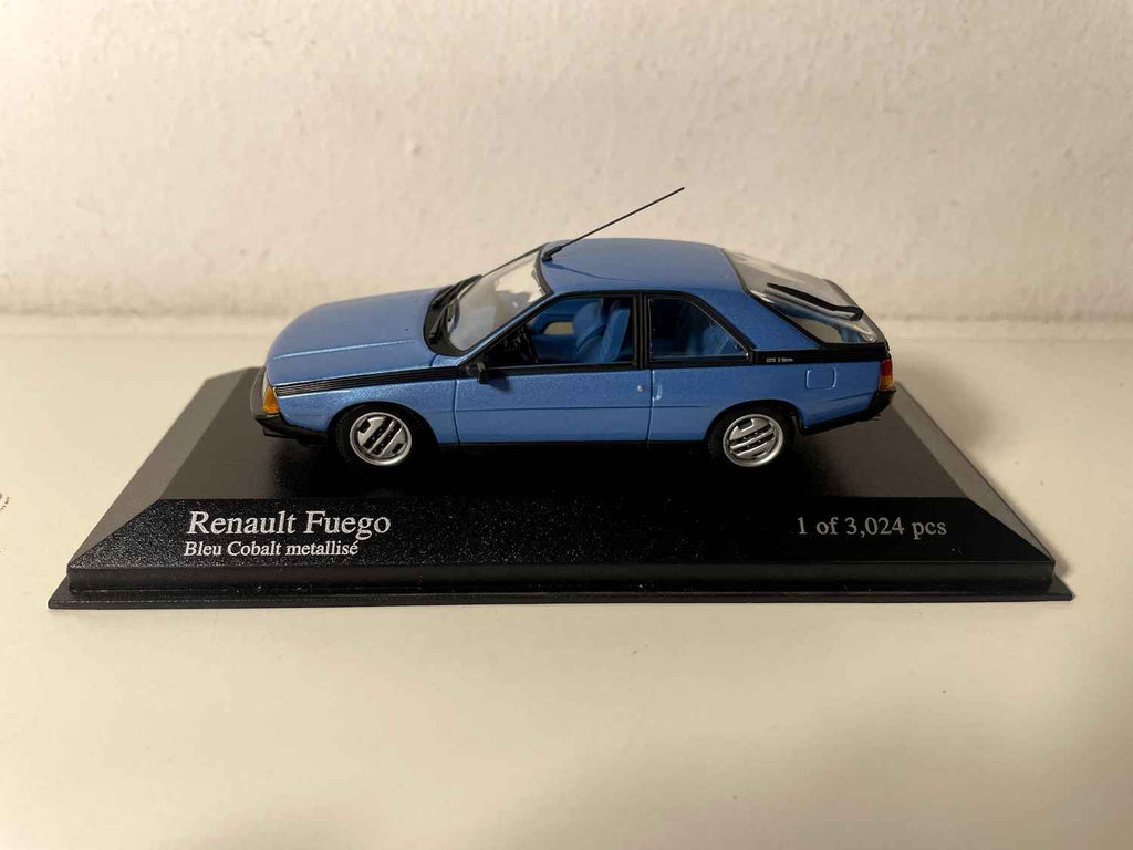 Renault Fuego blo cobalt - MINICHAMPS
