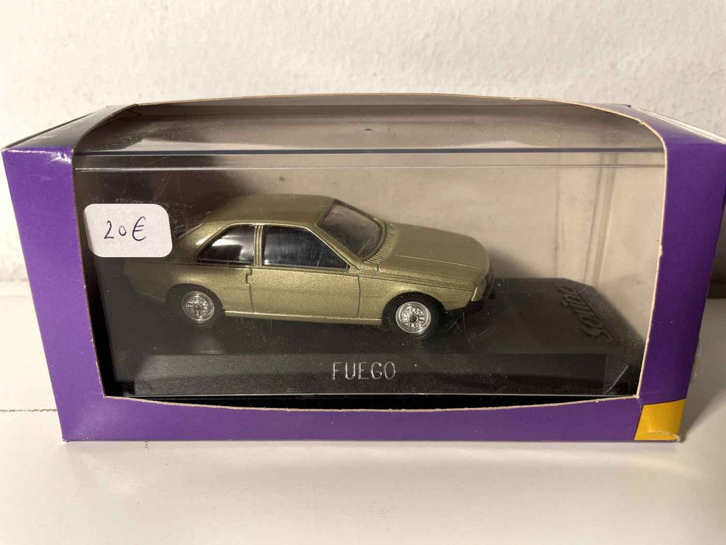 Renault Fuego olivgréng? Solido (mat fiolet Karton Box)