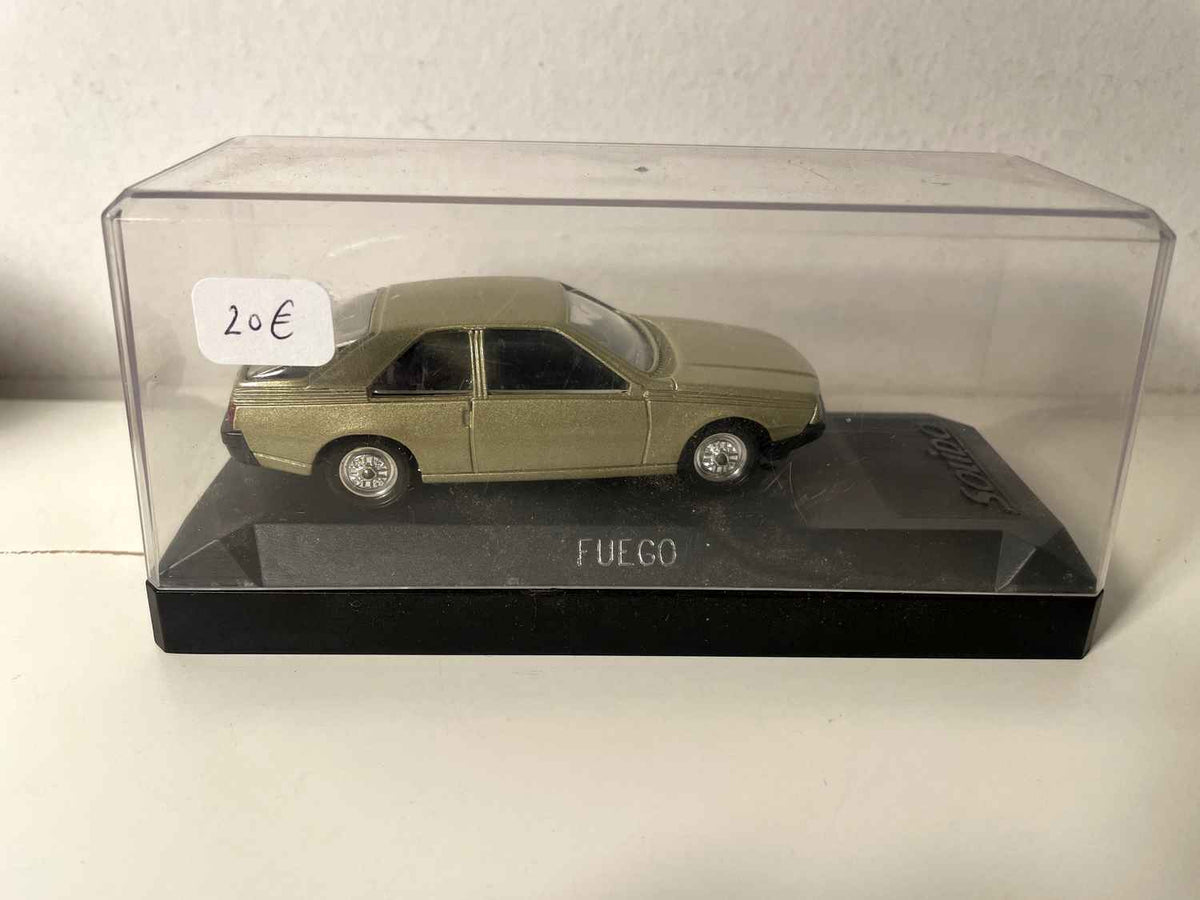 Renault Fuego olivgréng? - Solido