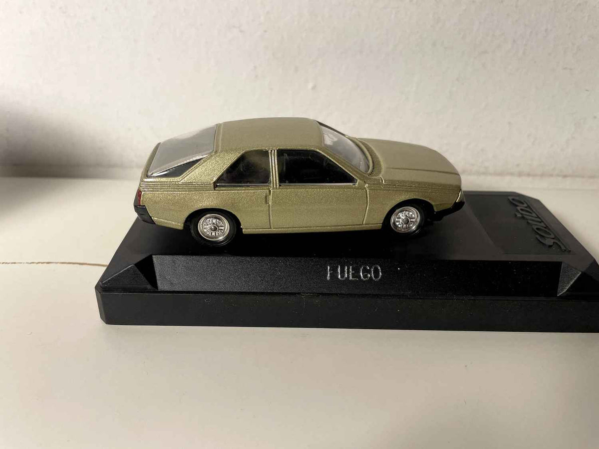 Renault Fuego olivgréng? - Solido