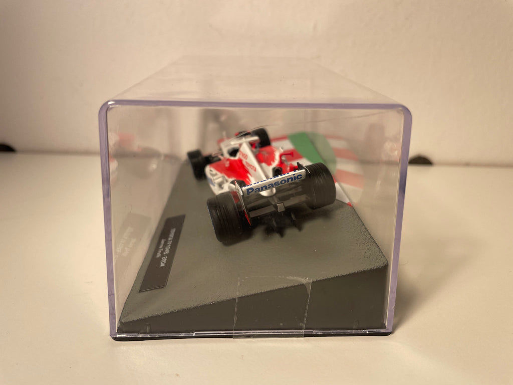 Toyota TF104B rouge et blanche de 2004 numéro 16 - Formule 1 de 2004 (Jarno Trulli)