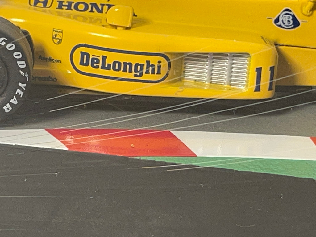 Lotus 99T amarelo número 11 - Fórmula 1 de 1997 (Satoru Nakajima)