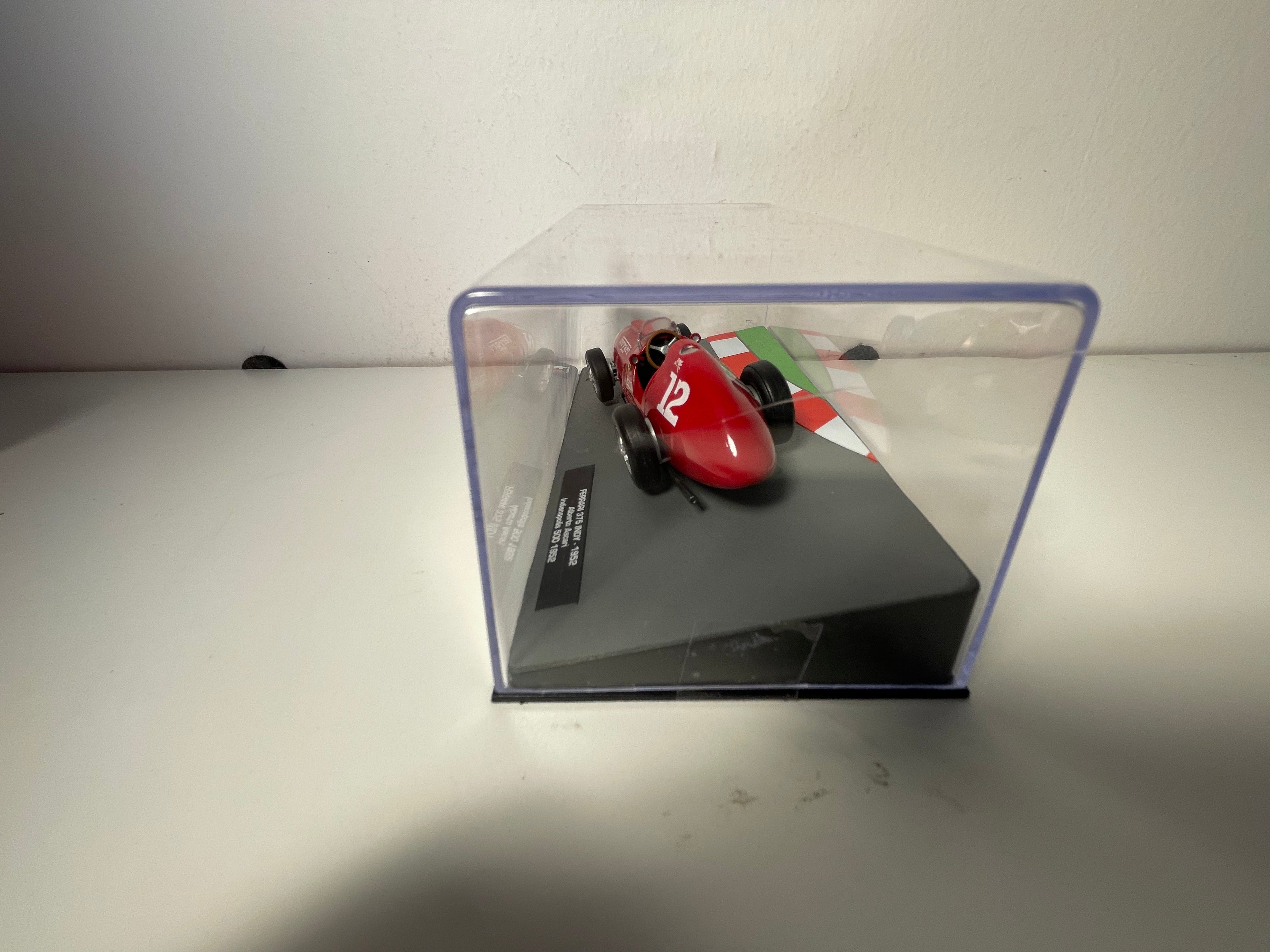 Ferrari 375 Indy nummer 12 uit 1952 (Formule 1) - Indianapolis 500 Grand Prix