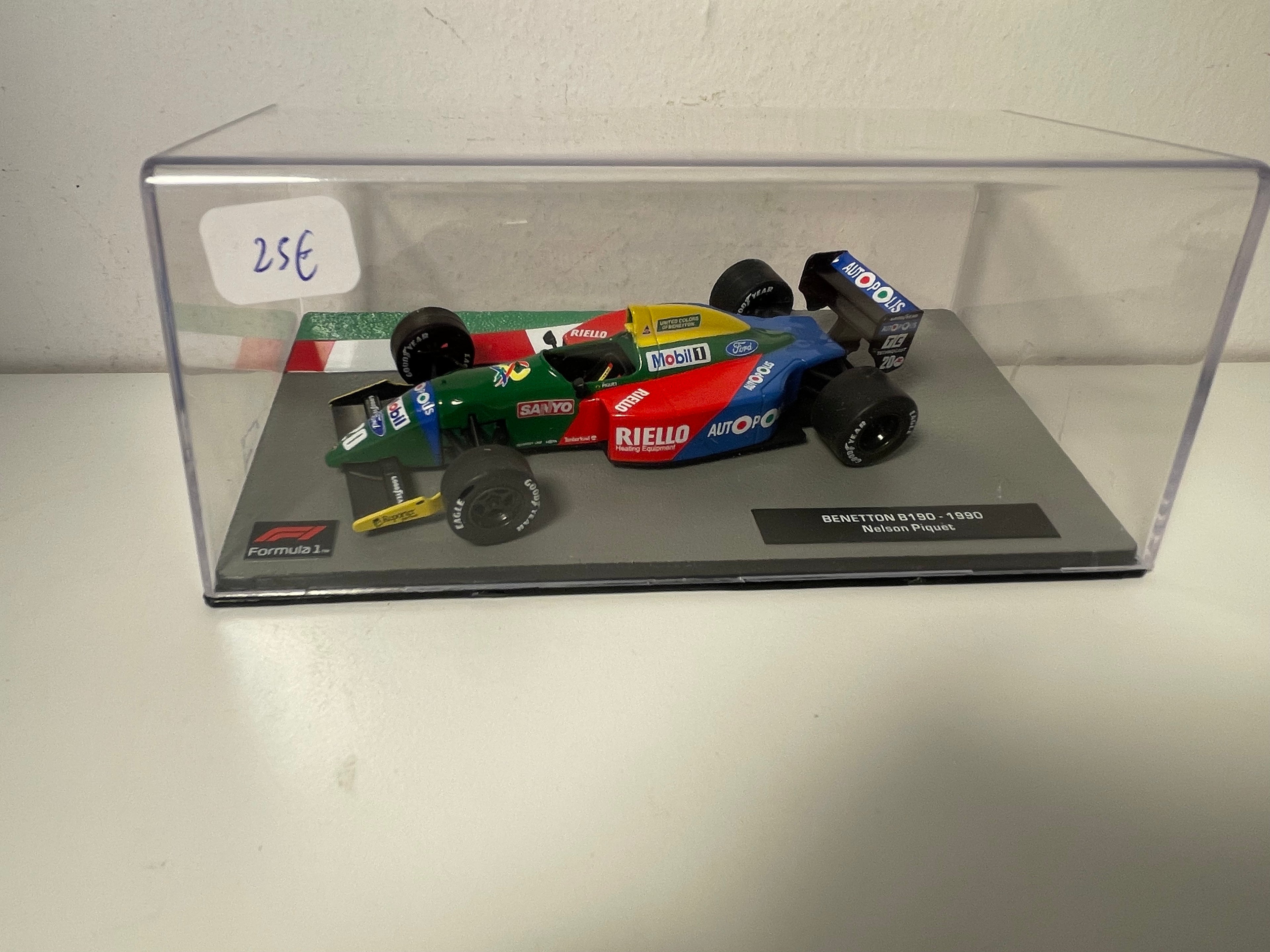 Benetton B190 Grün, Gelb, Rot und Blau Nummer 20 - Formel 1 von 1990 (Nelson Piquet)