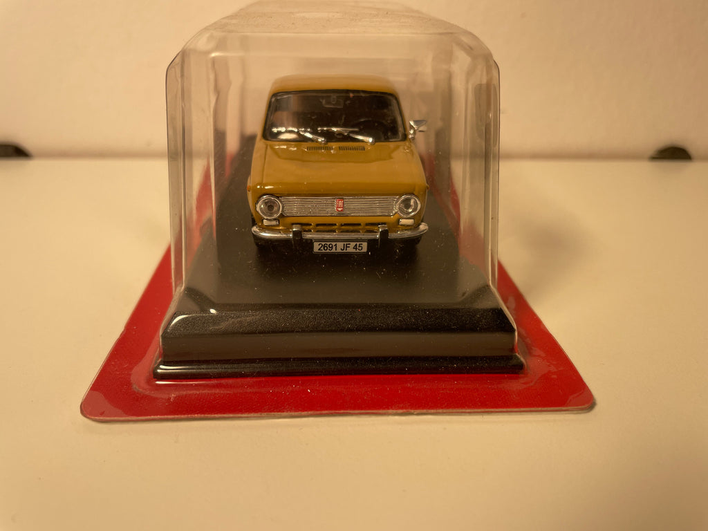 Fiat 124L marrone del 1967 - Auto Plus