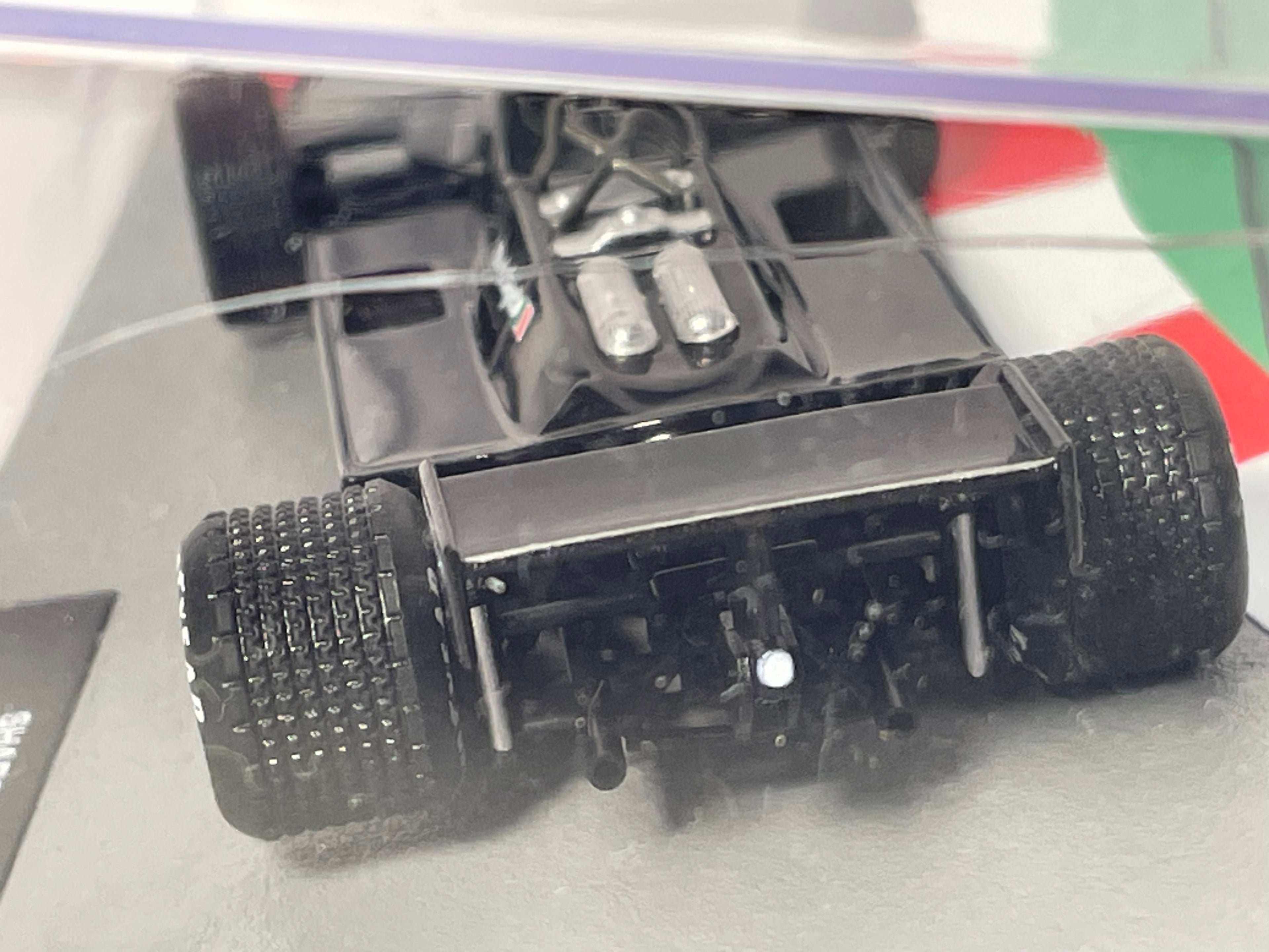 Shadow DN9 czarna numer 18 - Formuła 1 z 1979 roku (Elio De Angelis)