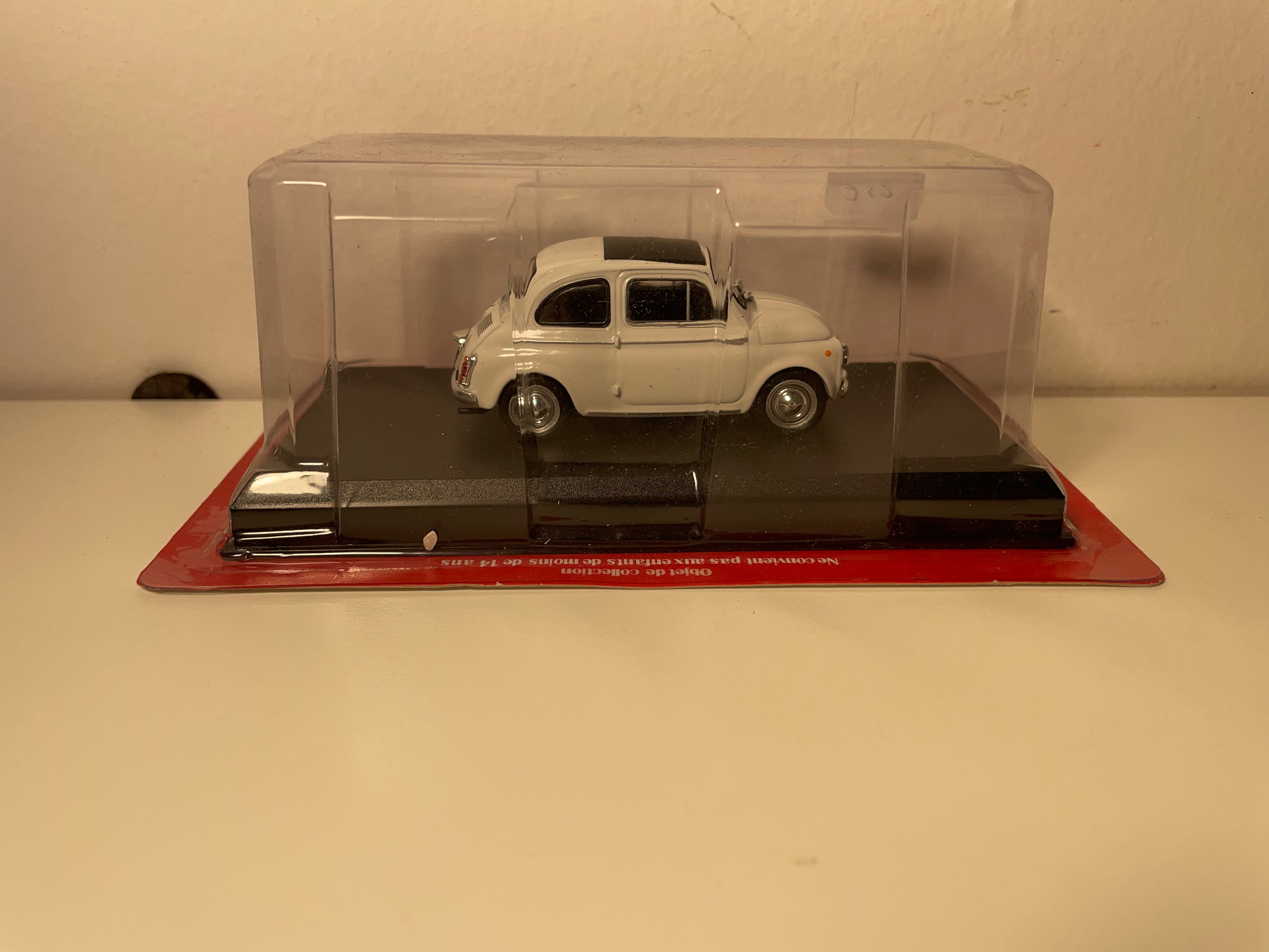 Fiat 500D bianca del 1960 - Auto Plus