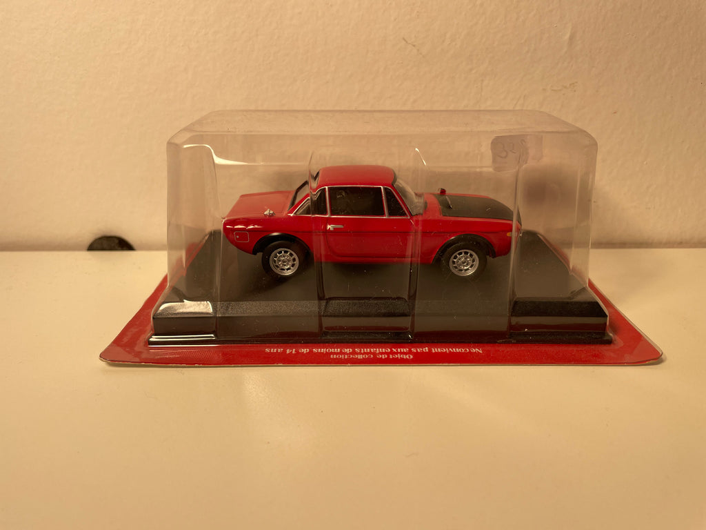 1969 Lancia Fulvia 1.6 HF Rallye Rot und Schwarz - Auto Plus
