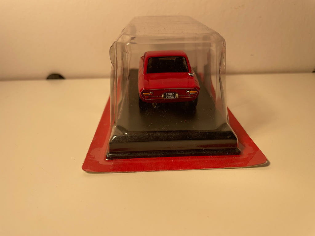1969 Lancia Fulvia 1.6 HF Rallye Rot und Schwarz - Auto Plus