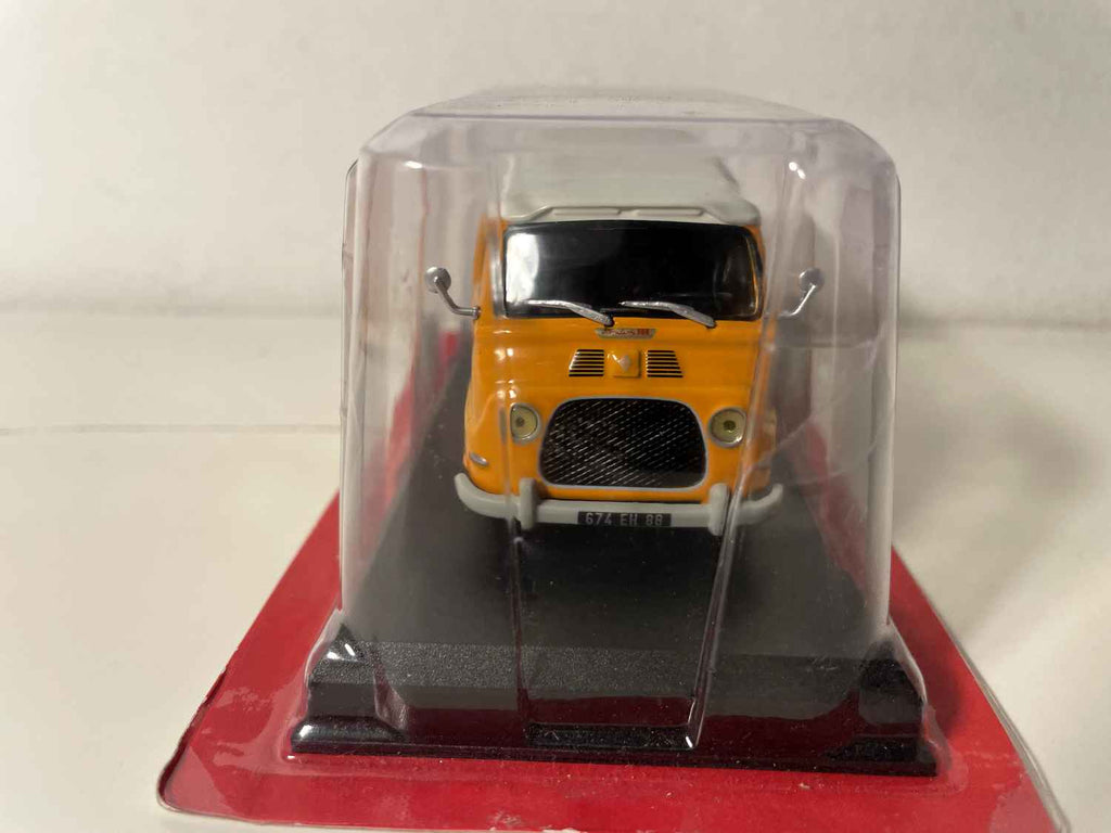 Orange Renault Estafette aus 1962