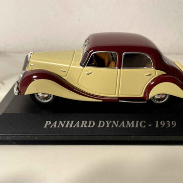1939 Panhard Dynamic bordeaux e beige