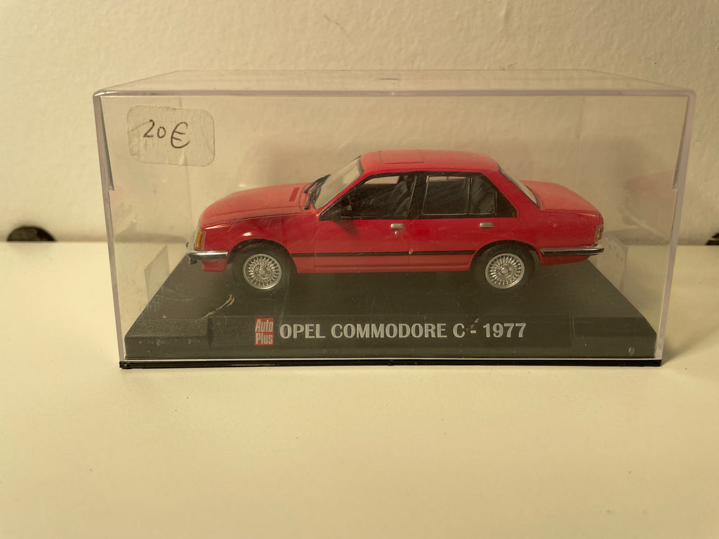 Opel Commodore C rossa del 1977 (Auto Plus)