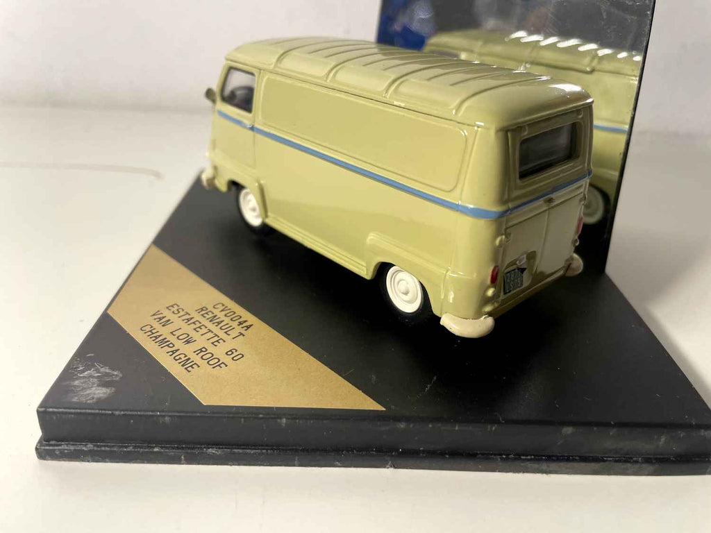 Renault estafette 60 furgon tôlé z niskim dachem w kolorze "champagne" - CITY numer referencyjny CV004A