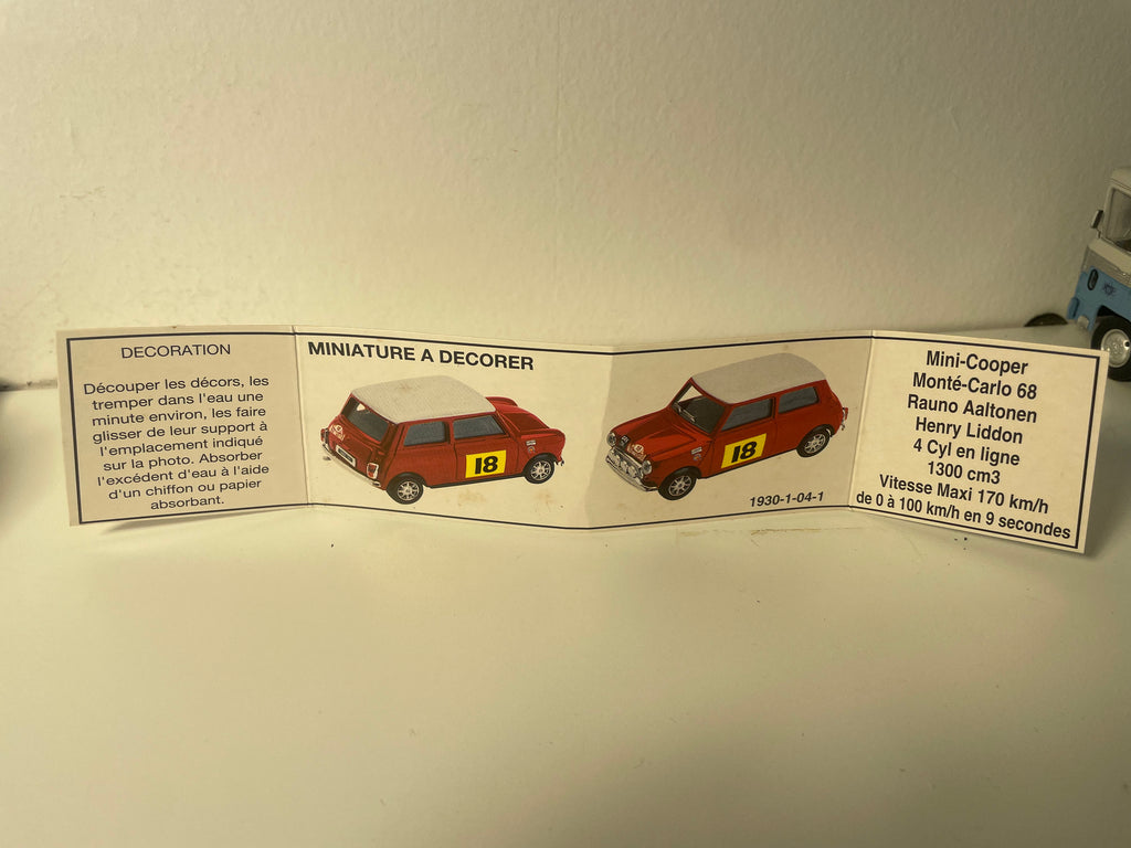 Mini Cooper Rood met Crème Wit Dak Nummer 18 van 1968 - Solido Referentie 1930