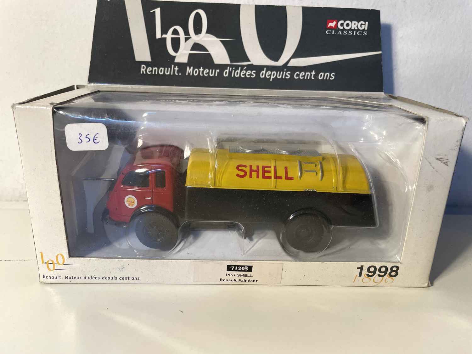 Czerwony, pomarańczowo-żółty i czarny samochód ciężarowy Renault Fainéant z 1957 roku SHELL - CORGI Classics nr 71205