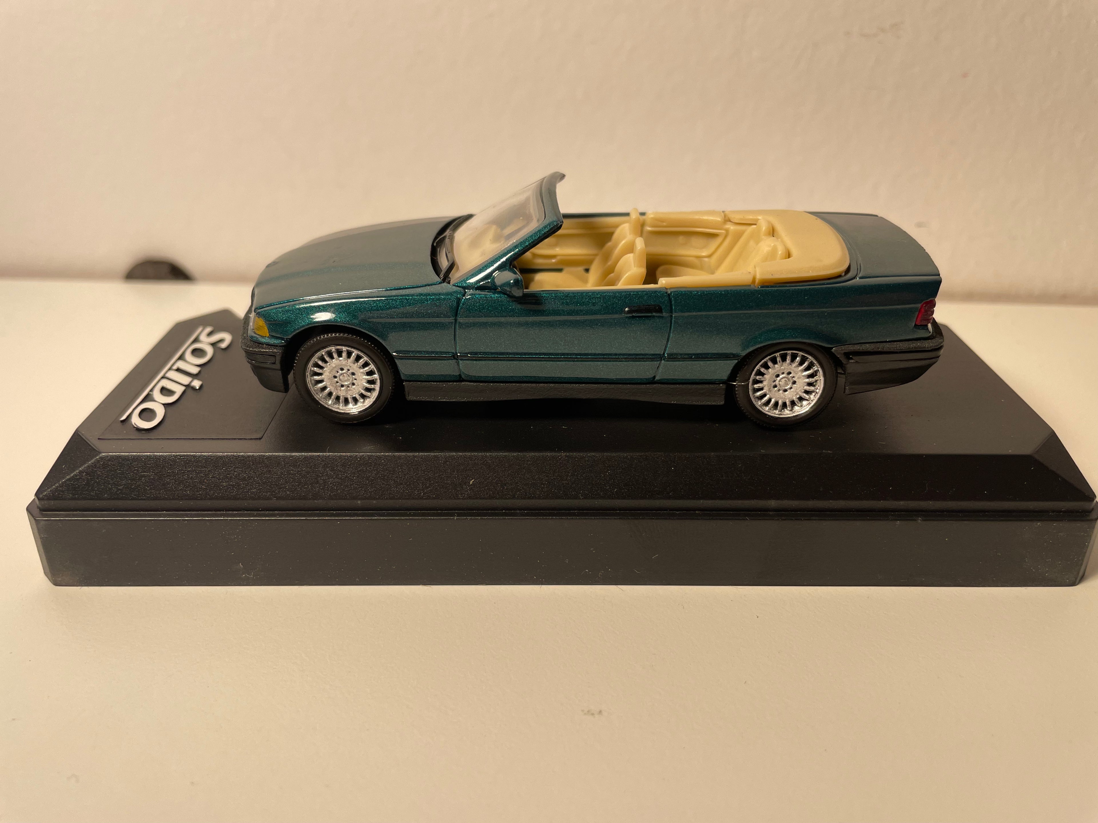 BMW Serie 3 Cabriolet am Grén - Solido Referenz 1529