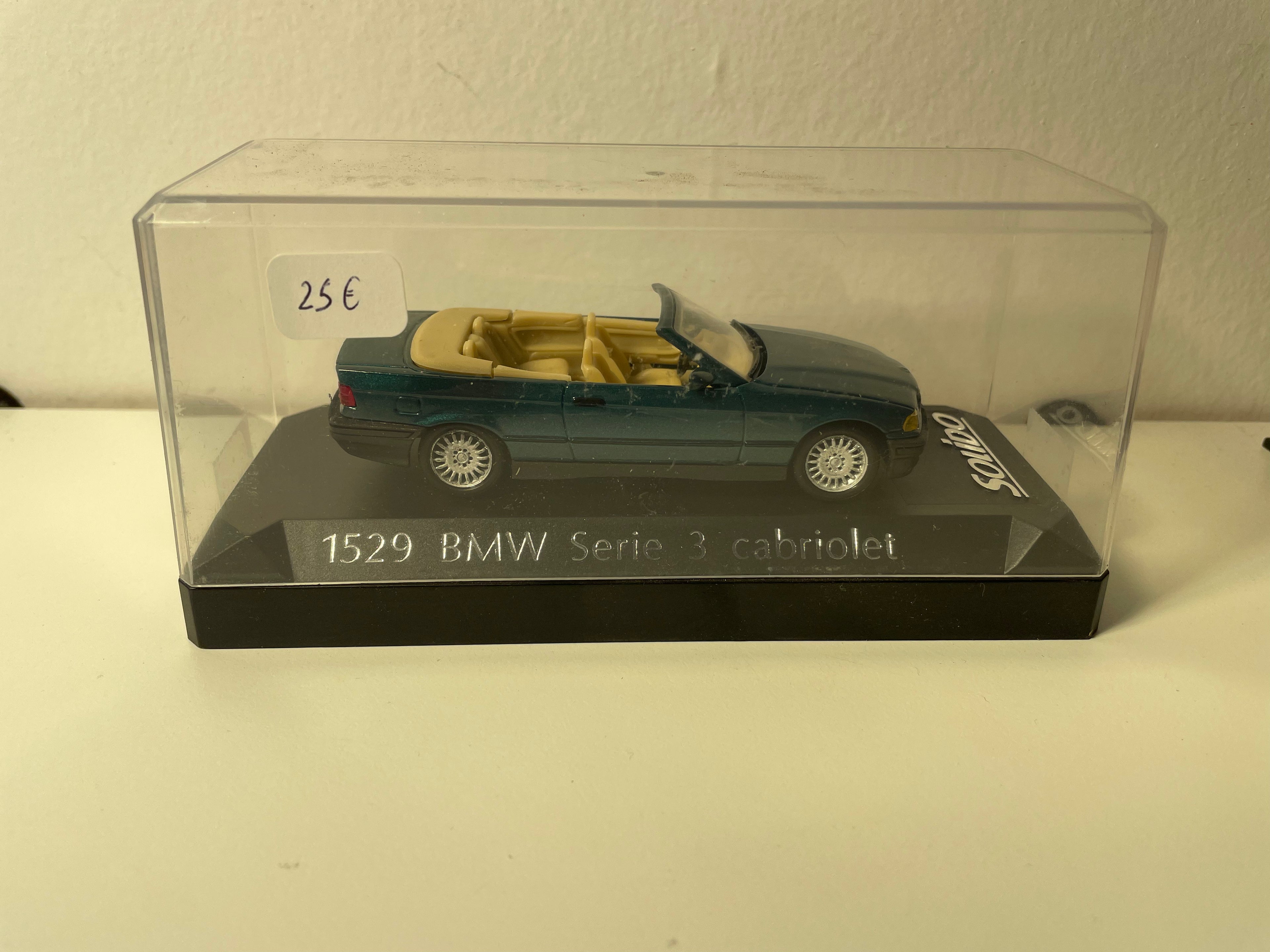 BMW Série 3 Cabriolet Verde - Referência Solido 1529