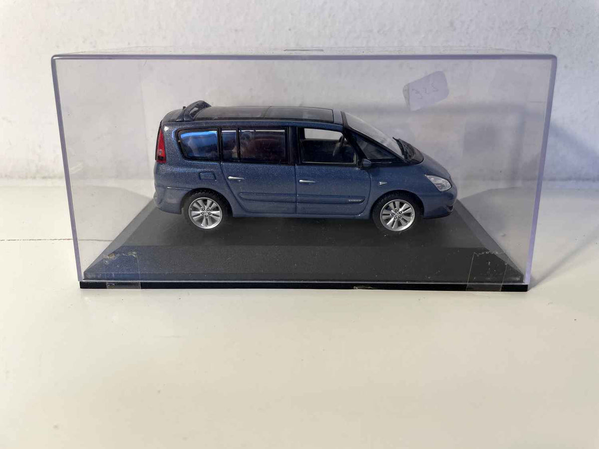 Renault Espace 4 Initiale niebieska z 2002 roku
