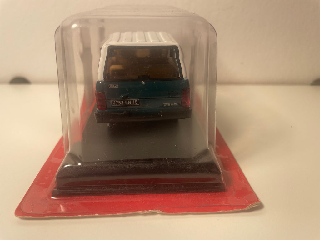 Nissan Patrol vert et blanc de 1984 - Auto Plus
