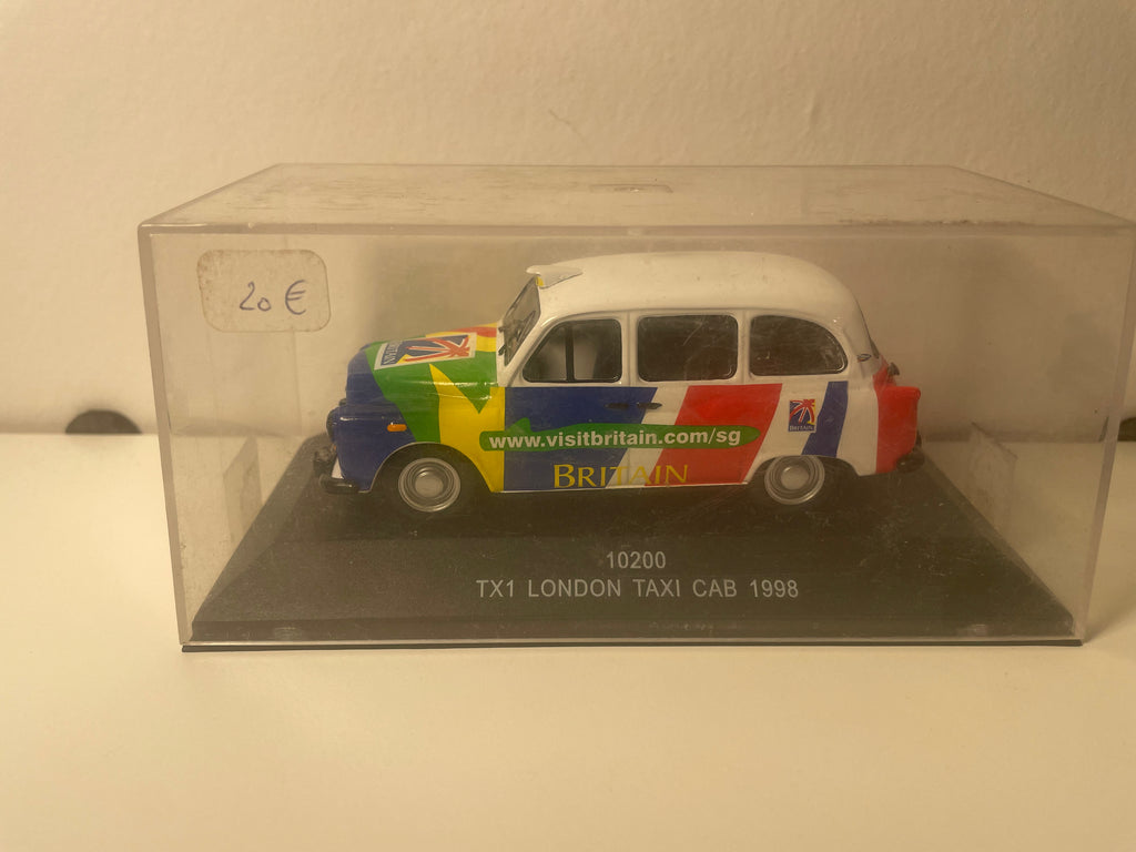 Austin FX4 Taxi w Londynie 1998