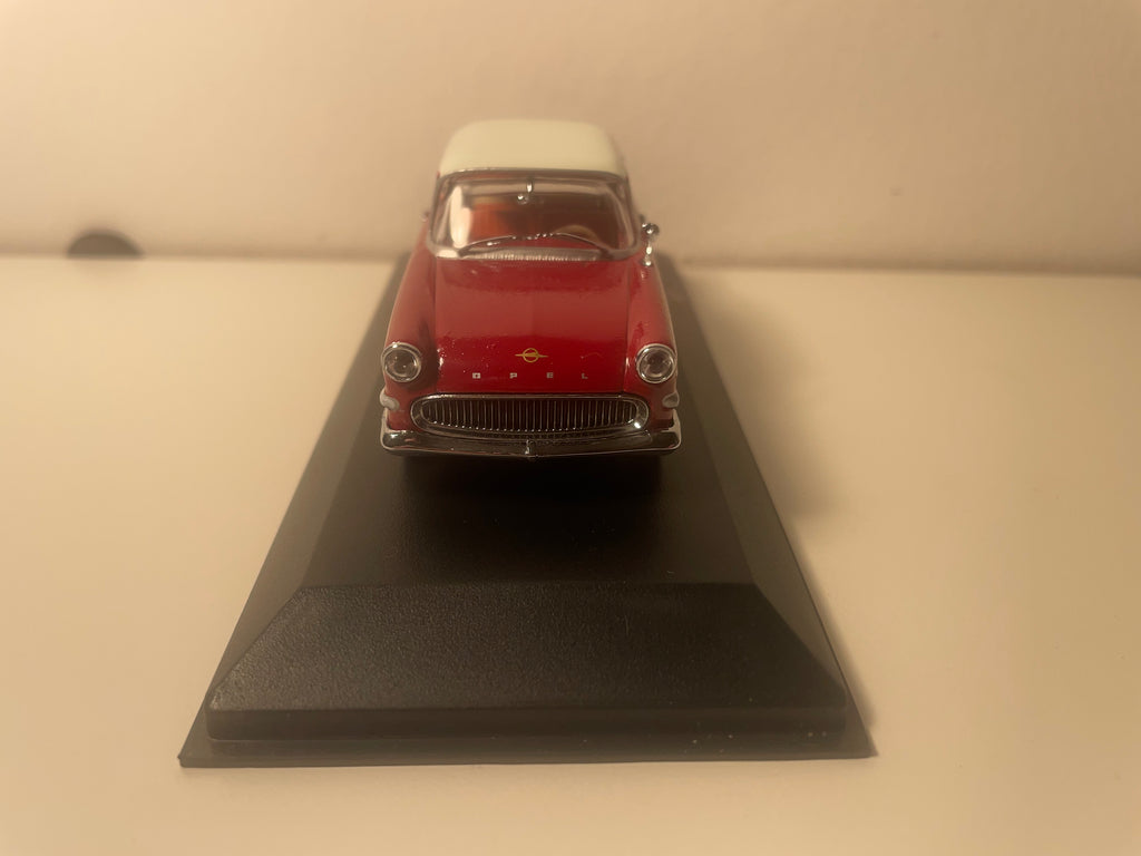 Opel Rekord P1 Limousine roude mat wäissem Dack - Minichamps
