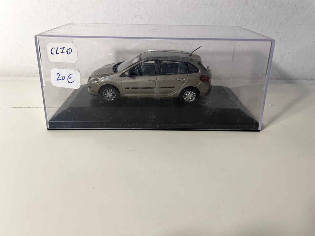 Renault Clio Brown