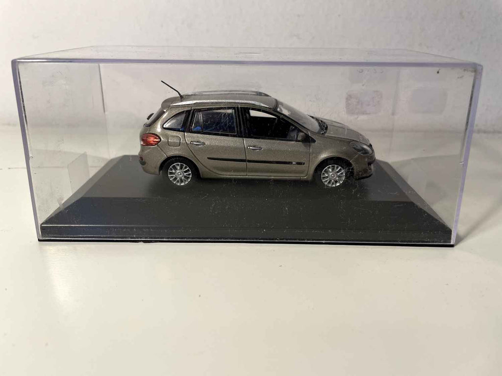 Renault Clio Brown