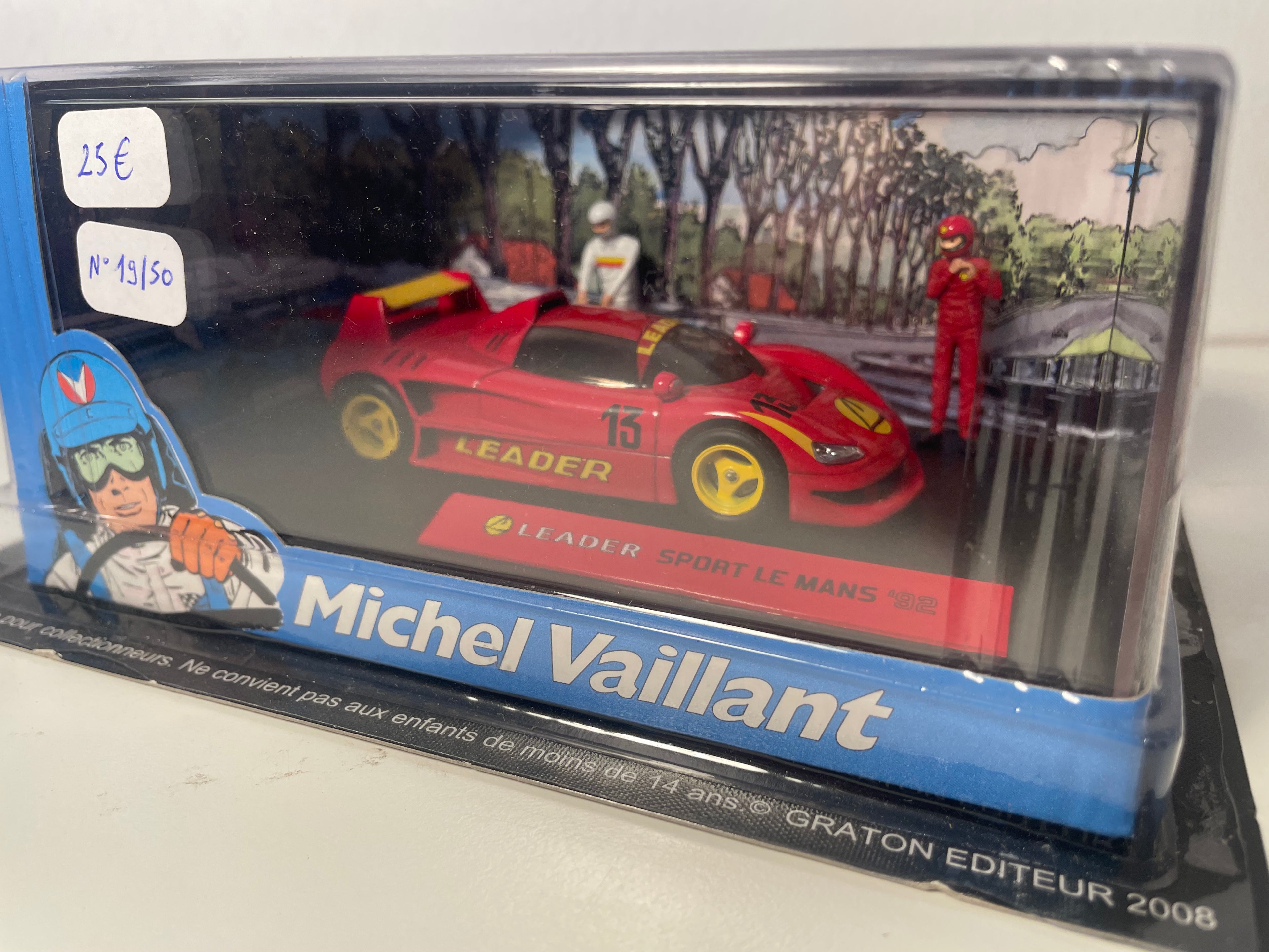 Rout Nummer 13 Leader Sport Le Mans '92 (Album eng Geschicht vun de Fous) - Comic Michel Vaillant