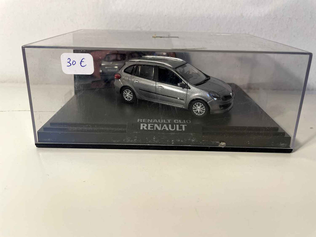 Renault Clio grigia (scatola rettangolare n. 1)