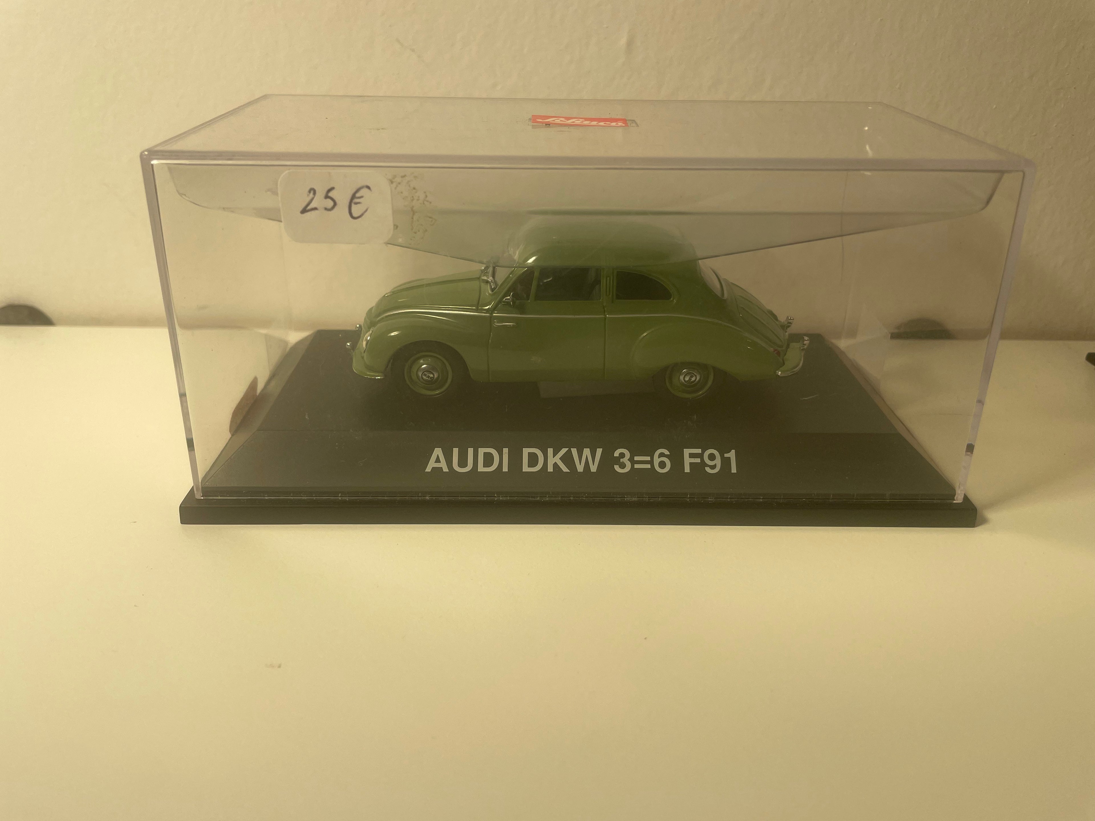 Audi DKW F91 verte - Schuco