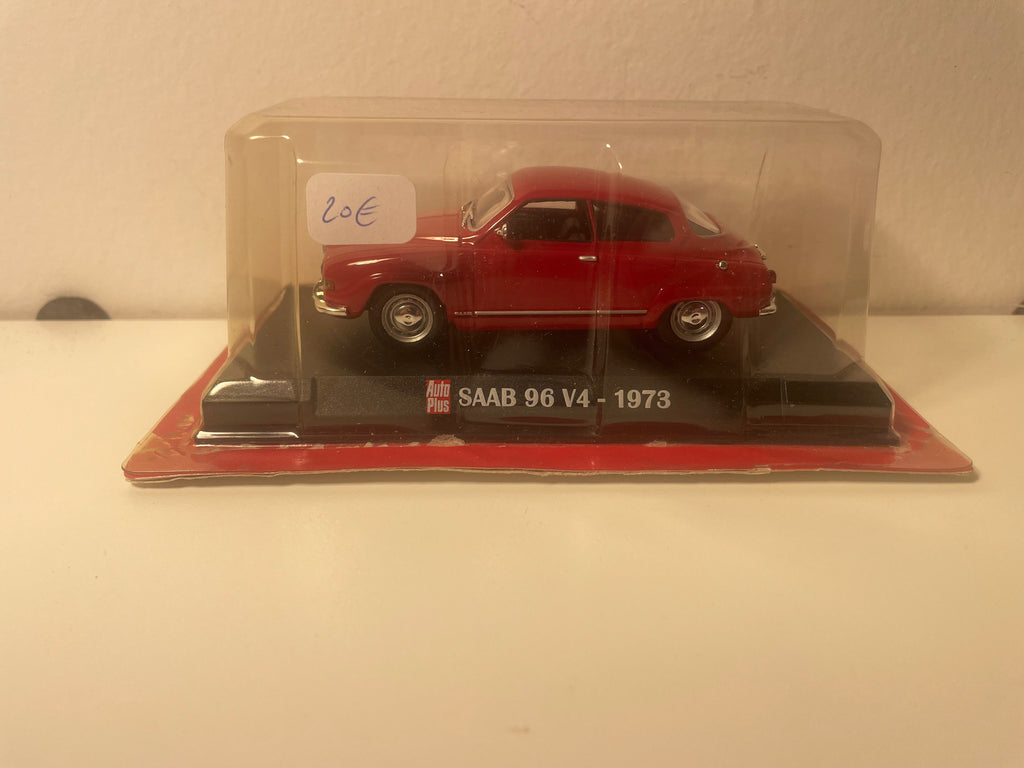 1973 Dunkelrote Saab 96 V4 - Auto Plus