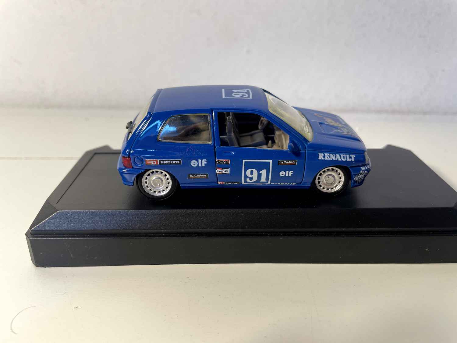 Renault Clio 16S niebieski z numerem 91 (bez kartonowego pudełka) - Solido referencja N°1526