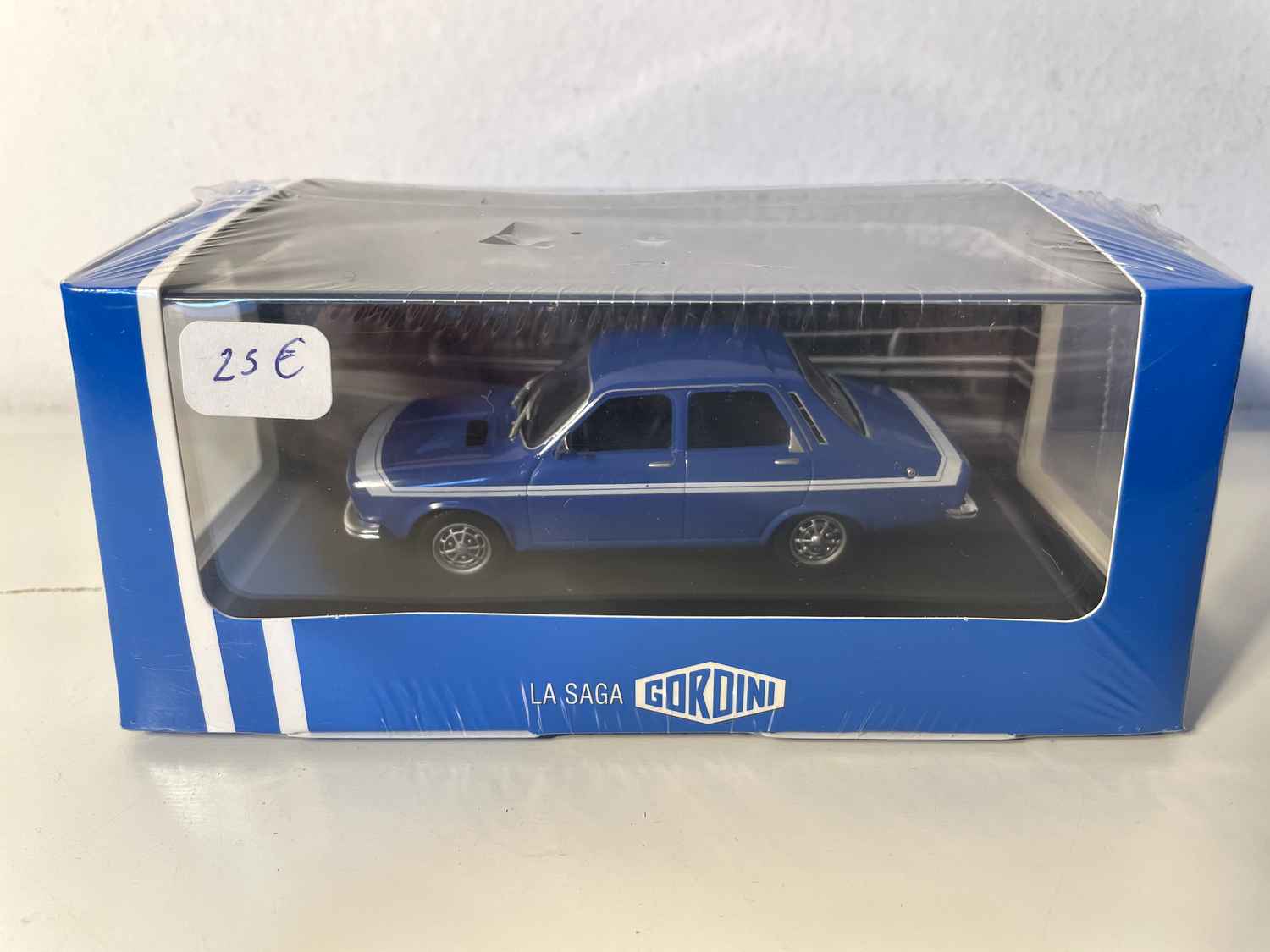 Renault 12 Gordini niebieski z 1970 roku (Saga Gordini)